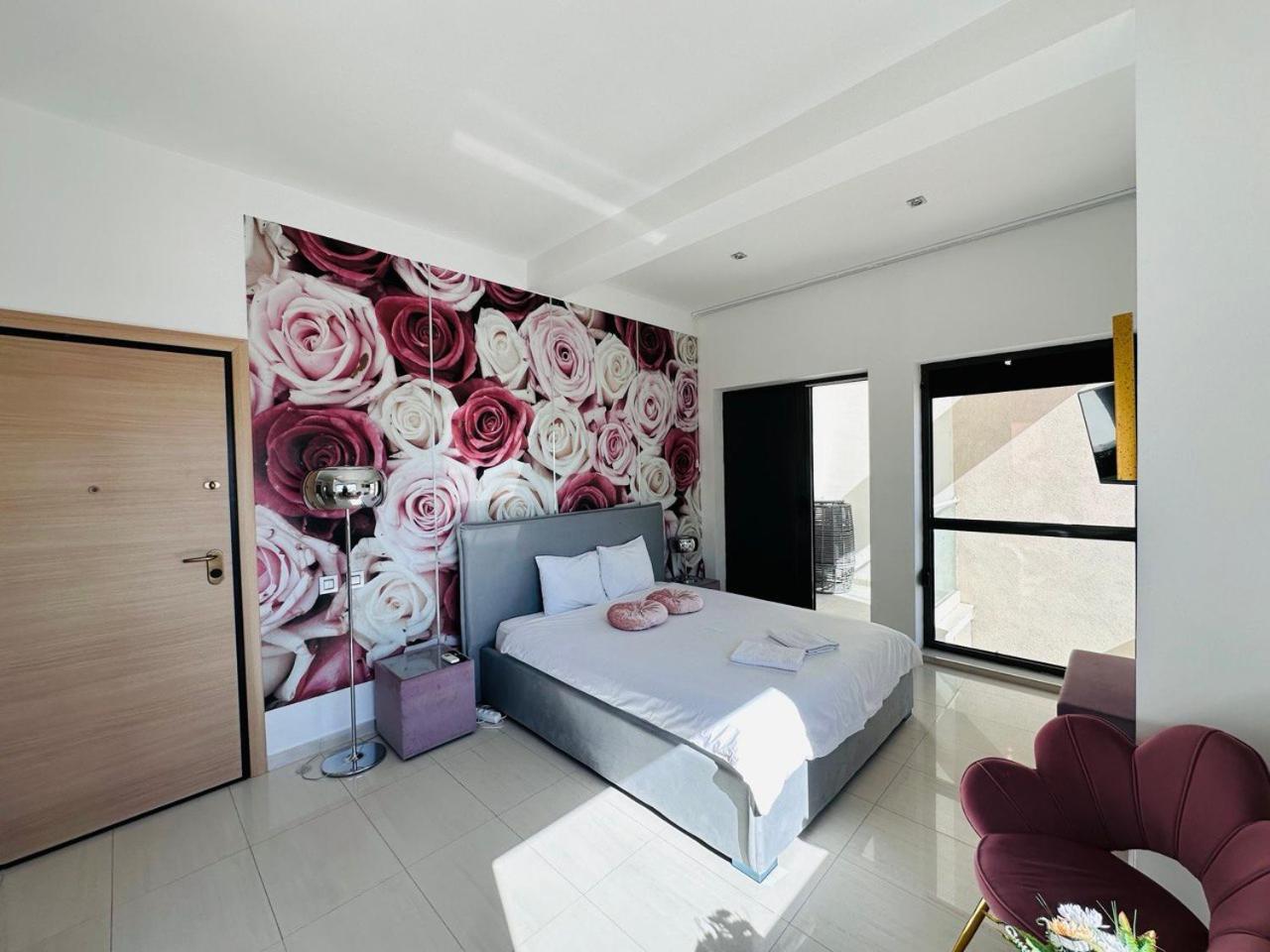 Riviera Studios Mamaia Bagian luar foto