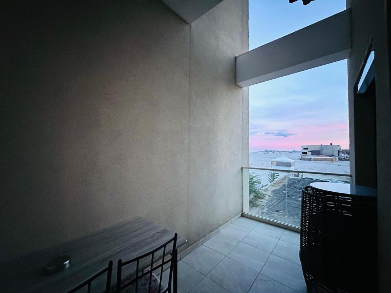 Riviera Studios Mamaia Bagian luar foto